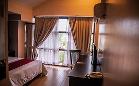 The Bauan Plaza Hotel